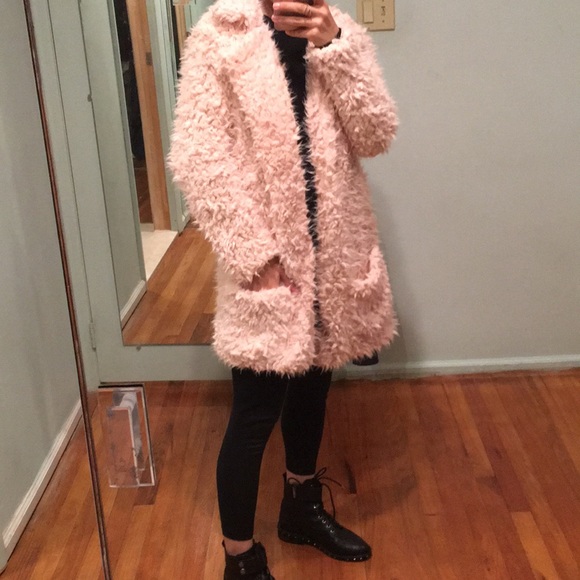 PRICE ⬇️ $45 1 Left! Trendy Teddy Coat in Cream - Picture 6 of 7